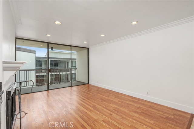 Detail Gallery Image 8 of 33 For 911 N Kings Rd #319,  West Hollywood,  CA 90069 - 1 Beds | 1 Baths