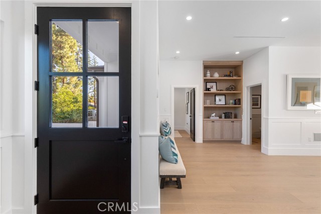 Detail Gallery Image 10 of 45 For 5537 Sunnyslope Ave, Sherman Oaks,  CA 91401 - 4 Beds | 4/1 Baths