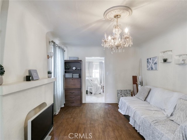 Detail Gallery Image 3 of 19 For 430 2nd, San Pedro,  CA 90731 - 3 Beds | 2 Baths
