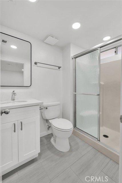 Detail Gallery Image 19 of 25 For 712 5th St, Hermosa Beach,  CA 90254 - 2 Beds | 2 Baths