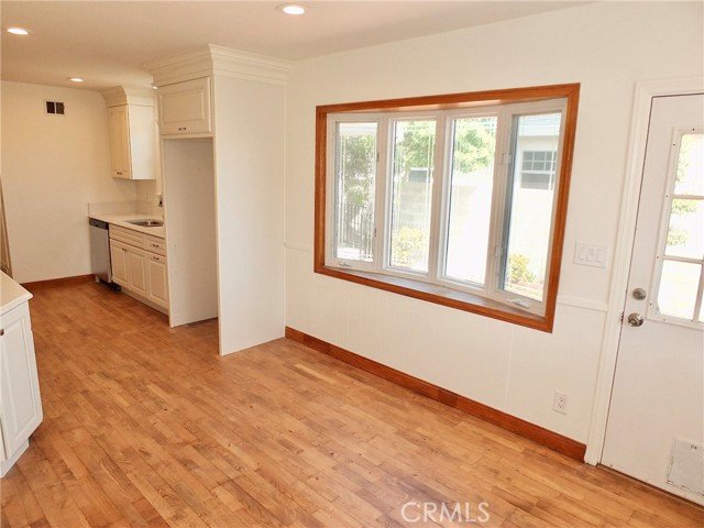 402 Avenue E, Redondo Beach, California 90277, 3 Bedrooms Bedrooms, ,2 BathroomsBathrooms,Residential,Sold,Avenue E,SB21162961