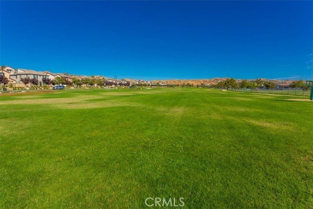 Detail Gallery Image 30 of 35 For 28675 Vista Del Rio Dr, Valencia,  CA 91354 - 4 Beds | 3/1 Baths