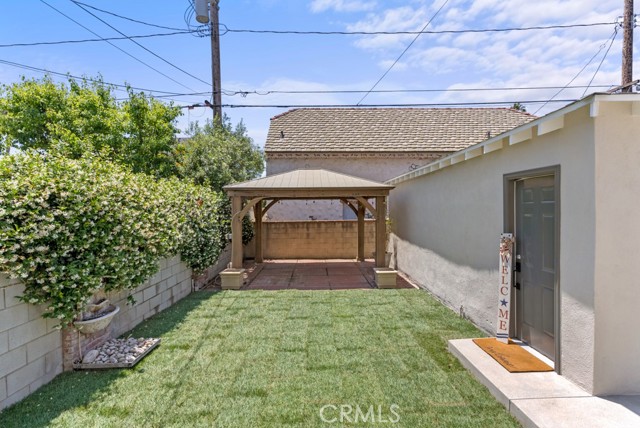 Detail Gallery Image 6 of 69 For 731 N Beachwood Dr, Burbank,  CA 91506 - 3 Beds | 2 Baths