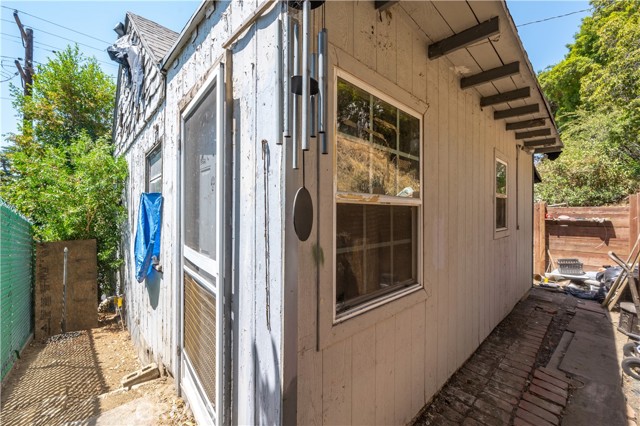 4868 La Roda Avenue, Eagle Rock CA: https://media.crmls.org/medias/872e0701-d817-4289-9d79-126ffff7b676.jpg