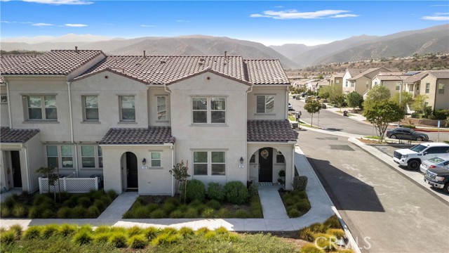 Detail Gallery Image 30 of 39 For 4105 Cameron Way #101,  Corona,  CA 92883 - 3 Beds | 2/1 Baths