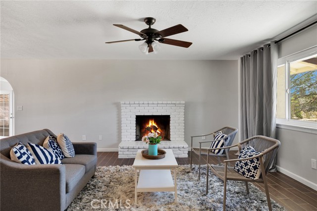 Detail Gallery Image 1 of 8 For 21114 Geronimo Rd, Apple Valley,  CA 92308 - 3 Beds | 2 Baths