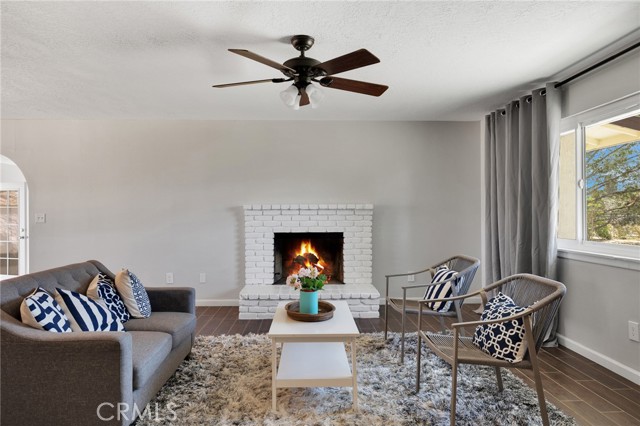 Detail Gallery Image 1 of 8 For 21114 Geronimo Rd, Apple Valley,  CA 92308 - 3 Beds | 2 Baths