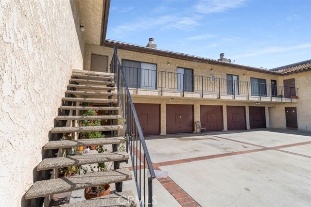 Detail Gallery Image 4 of 23 For 322 N Avenue 66 #5,  Highland Park,  CA 90042 - 1 Beds | 1 Baths