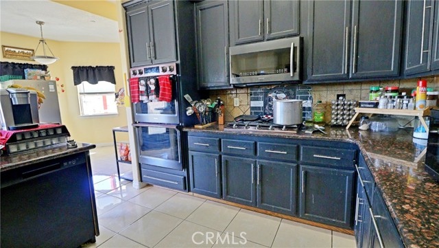 Detail Gallery Image 13 of 32 For 7445 Cedar, Phelan,  CA 92371 - 5 Beds | 3 Baths