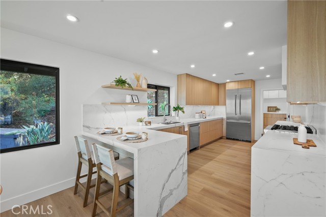 2115 E Santiago Street, Covina CA: https://media.crmls.org/medias/872fb83f-5856-45f4-82ac-2f2f194e8222.jpg