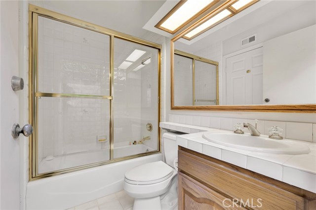 Detail Gallery Image 34 of 55 For 18830 Beechtree Ln, Porter Ranch,  CA 91326 - 5 Beds | 4/1 Baths