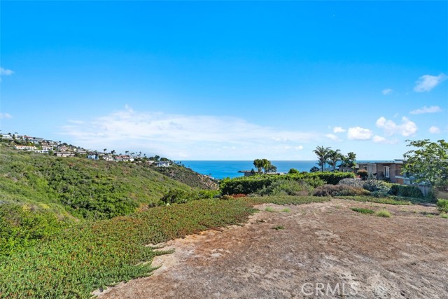 Detail Gallery Image 2 of 23 For 1285 Cortez, Laguna Beach,  CA 92651 - 2 Beds | 2 Baths