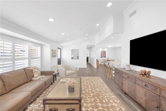 Detail Gallery Image 10 of 49 For 3181 Druid Ln, Rossmoor,  CA 90720 - 3 Beds | 2 Baths