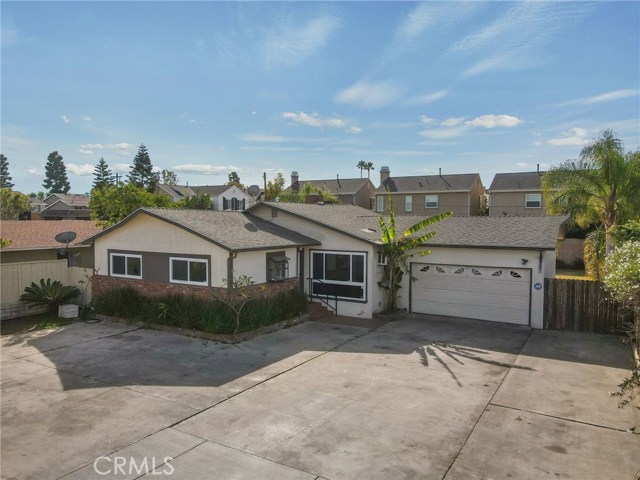 315 University Dr, Costa Mesa, CA 92627