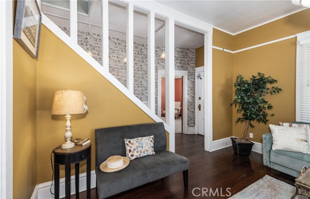 331 Nordina Street, Redlands CA: https://media.crmls.org/medias/8731ce3e-1efb-4150-92d2-ac81a959c636.jpg