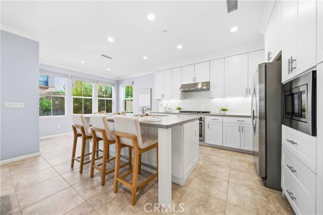 Detail Gallery Image 5 of 41 For 125 Island Coral, Irvine,  CA 92620 - 3 Beds | 2/1 Baths