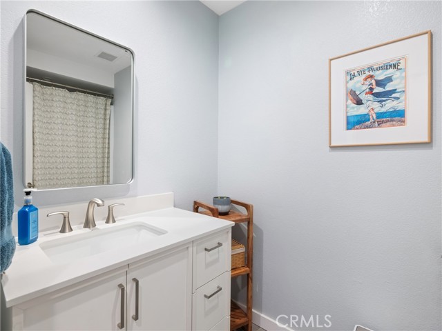 Detail Gallery Image 14 of 36 For 21815 Nisqually Rd, Apple Valley,  CA 92308 - 3 Beds | 2 Baths