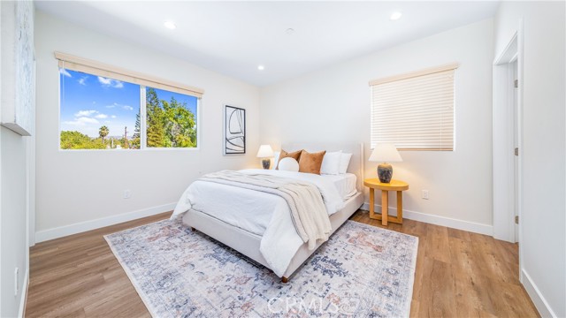 Detail Gallery Image 22 of 28 For 17154 Chatsworth St #3,  Granada Hills,  CA 91344 - 3 Beds | 2/1 Baths