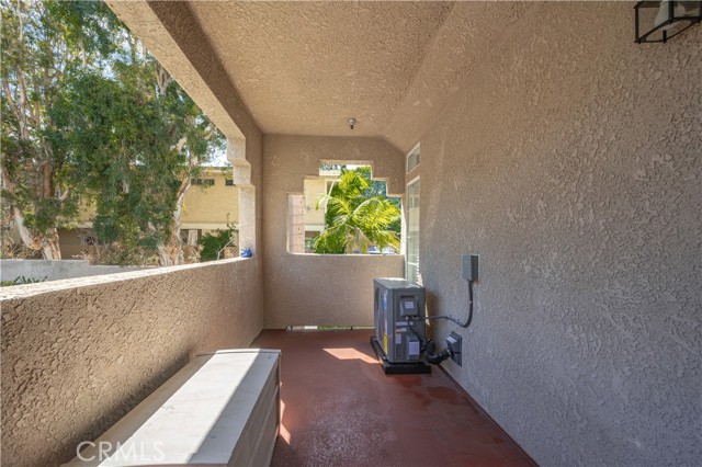 Detail Gallery Image 27 of 59 For 4591 Warner Ave #101,  Huntington Beach,  CA 92649 - 3 Beds | 2 Baths