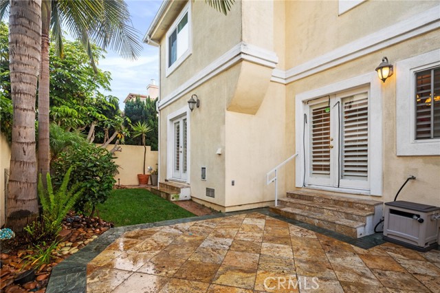202 Lucia Avenue, Redondo Beach, California 90277, 5 Bedrooms Bedrooms, ,3 BathroomsBathrooms,Residential,Sold,Lucia,SB21191520