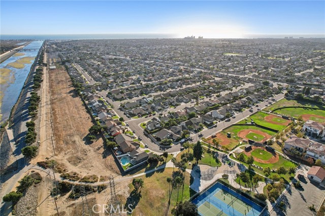 Detail Gallery Image 64 of 66 For 10201 Beverly Dr, Huntington Beach,  CA 92646 - 5 Beds | 2/1 Baths