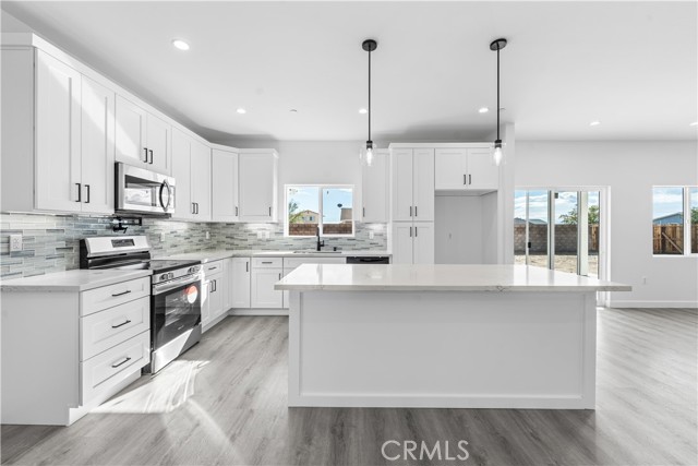 Detail Gallery Image 12 of 47 For 8624 Forest Blvd, California City,  CA 93505 - 3 Beds | 2 Baths