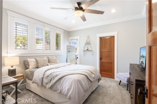202 Avenue H, Redondo Beach CA: https://media.crmls.org/medias/8735b526-741b-4c49-a2dd-3c9a17b5fa1a.jpg