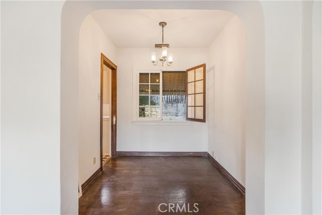 718 Cypress Street photo 9