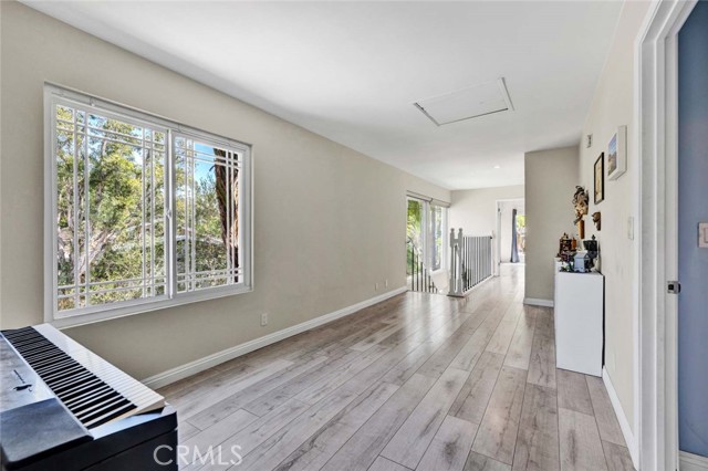 Detail Gallery Image 20 of 45 For 22702 Islamare, Lake Forest,  CA 92630 - 4 Beds | 2/1 Baths