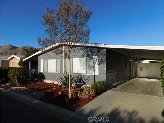 2230 Lake Park Drive, San Jacinto CA: https://media.crmls.org/medias/8737b9e3-ebef-4e8f-9bb0-ea7dde1462cf.jpg