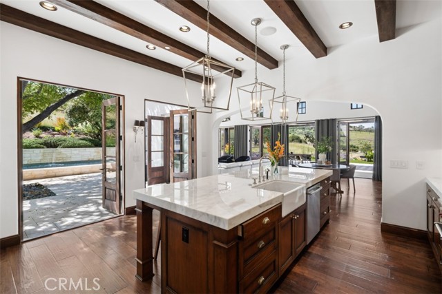 Detail Gallery Image 16 of 74 For 25 Golden Eagle, Irvine,  CA 92603 - 6 Beds | 6/1 Baths