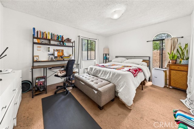930 Philinda Avenue, Santa Barbara CA: https://media.crmls.org/medias/873b9557-9151-4739-a134-b1fae8da4751.jpg