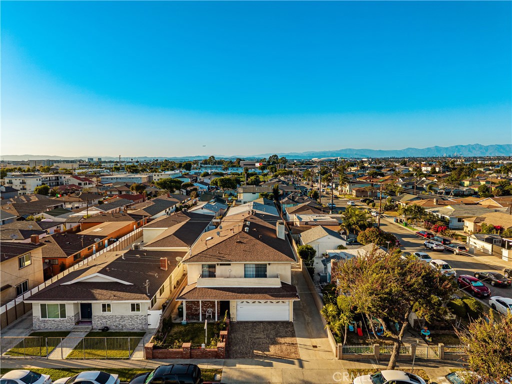 Triplex at 4313 W 133rd