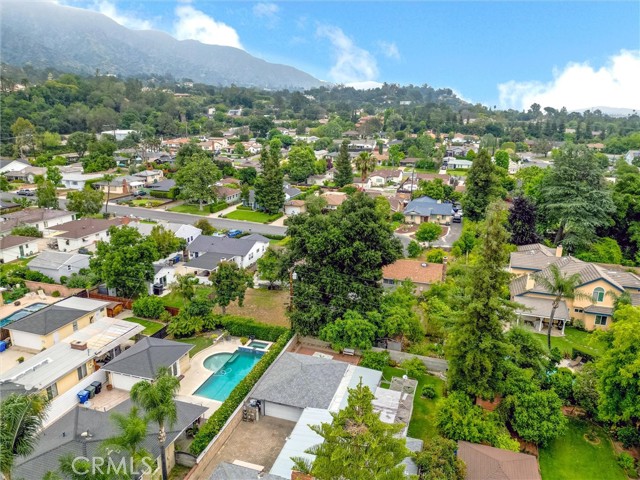 540 Hacienda Drive, Monrovia CA: https://media.crmls.org/medias/873c8e67-9c9d-4a85-877c-3a3851c2d5e9.jpg