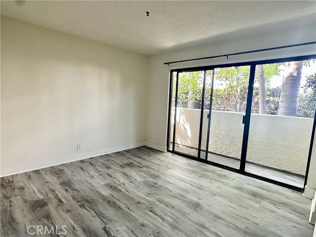 Detail Gallery Image 9 of 18 For 1052 S Mariposa Ave #105,  Los Angeles,  CA 90006 - 2 Beds | 2 Baths