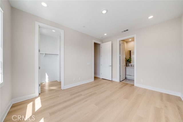 211 Wild Flower, Lake Forest CA: https://media.crmls.org/medias/873d8082-9d8f-4679-b5c5-e24ad25fe918.jpg