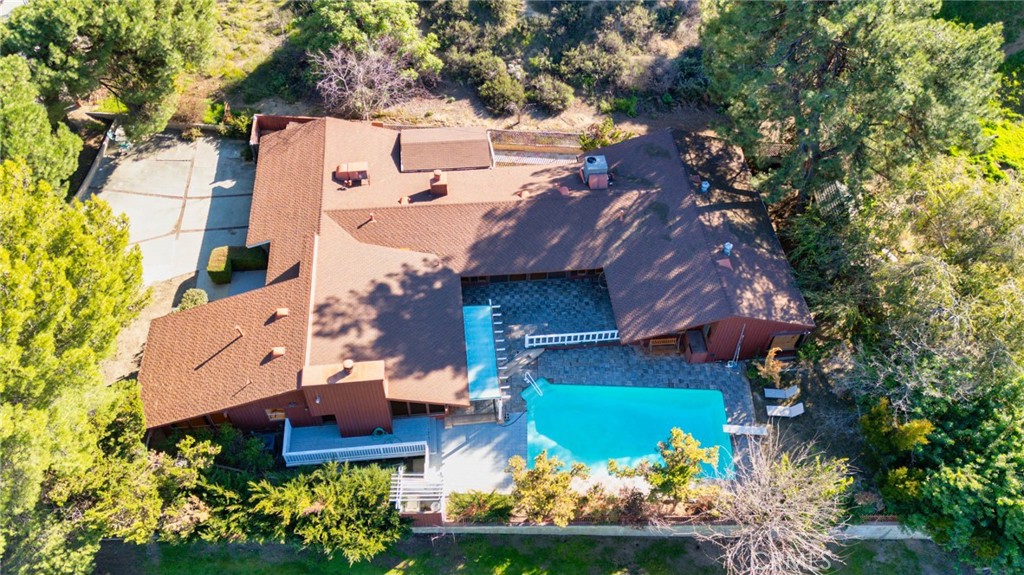 27411 Santa Fe Street