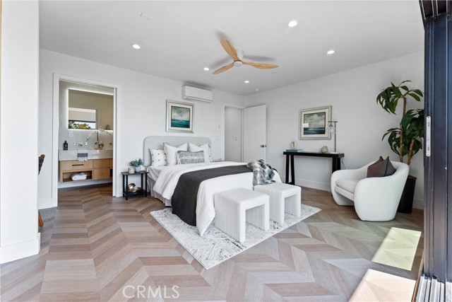 Detail Gallery Image 9 of 22 For 869 Santa Ana St, Laguna Beach,  CA 92651 - 2 Beds | 2/1 Baths