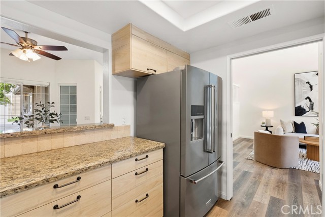 Detail Gallery Image 9 of 48 For 740 S Crown Pointe Dr, Anaheim Hills,  CA 92807 - 3 Beds | 2/1 Baths