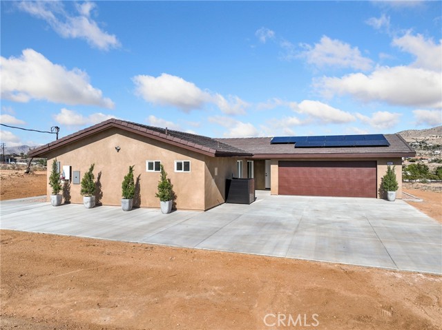 9641 Buena Vista Street, Apple Valley CA: https://media.crmls.org/medias/87402b3e-bc57-4a4c-820e-ab1cfd00662e.jpg