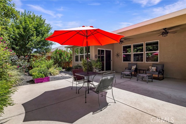10 Harmony Park Circle, Chico CA: https://media.crmls.org/medias/87409b75-65d9-4f33-b9e5-c25b05789f71.jpg