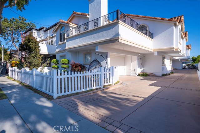 Detail Gallery Image 25 of 30 For 2602 Grant Ave a,  Redondo Beach,  CA 90278 - 3 Beds | 3 Baths