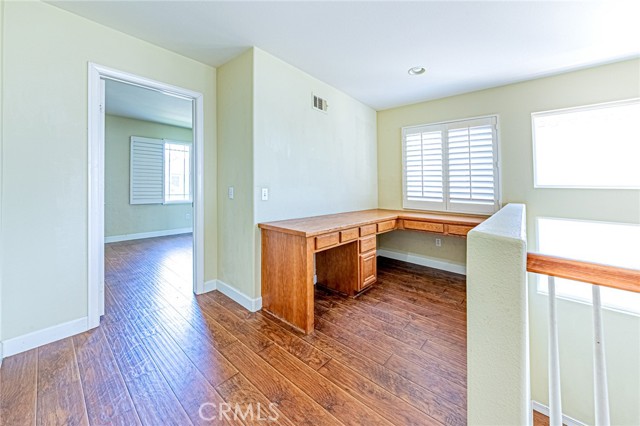 955 Blackberry Lane, Carson CA: https://media.crmls.org/medias/874122b4-1b34-49e4-8a7f-943aae70f1df.jpg