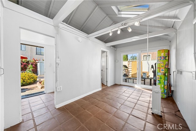 Detail Gallery Image 34 of 49 For 202 Mira Mar Ave, Long Beach,  CA 90803 - 4 Beds | 3 Baths