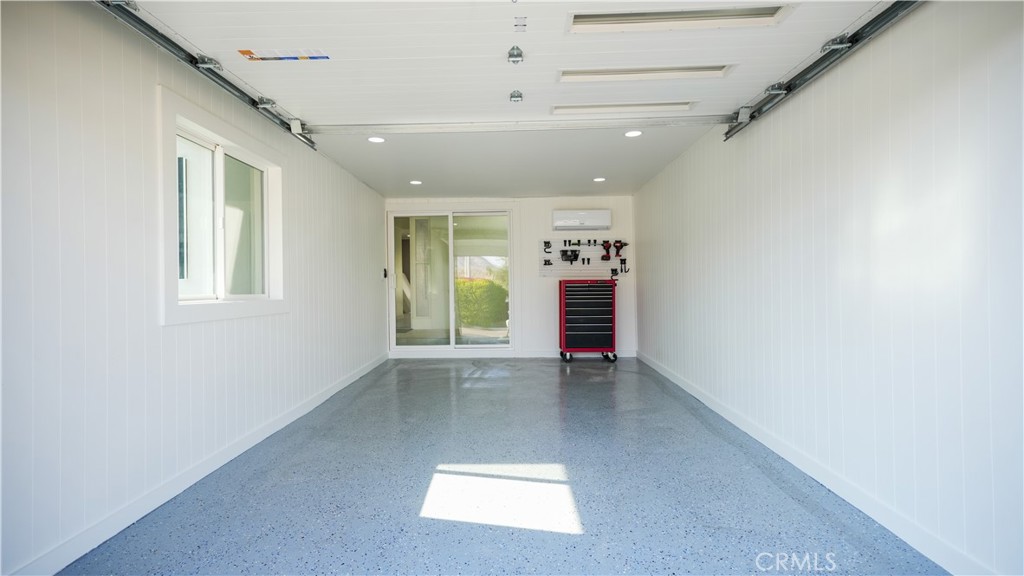 MLS #OC25261102 image #3