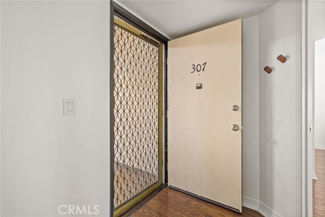 Detail Gallery Image 4 of 26 For 1100 Newport Ave #307,  Long Beach,  CA 90804 - 2 Beds | 2 Baths