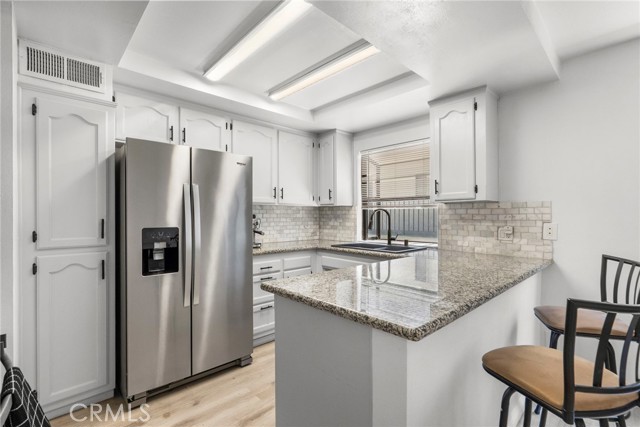 Detail Gallery Image 10 of 37 For 11274 Morrison St #2,  North Hollywood,  CA 91601 - 2 Beds | 2/1 Baths