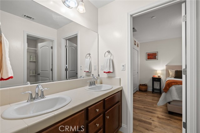 Detail Gallery Image 34 of 50 For 13210 Sunlight Star, Bakersfield,  CA 93314 - 4 Beds | 3 Baths