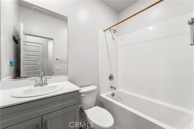 40727 Melrose Drive, Temecula CA: https://media.crmls.org/medias/8742f6c2-2762-4e38-bf7e-91b57918275a.jpg
