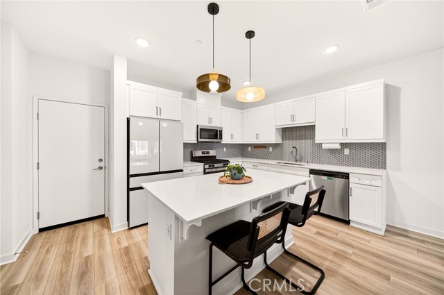 Detail Gallery Image 9 of 42 For 35165 Rangpur, Fallbrook,  CA 92028 - 2 Beds | 2/1 Baths